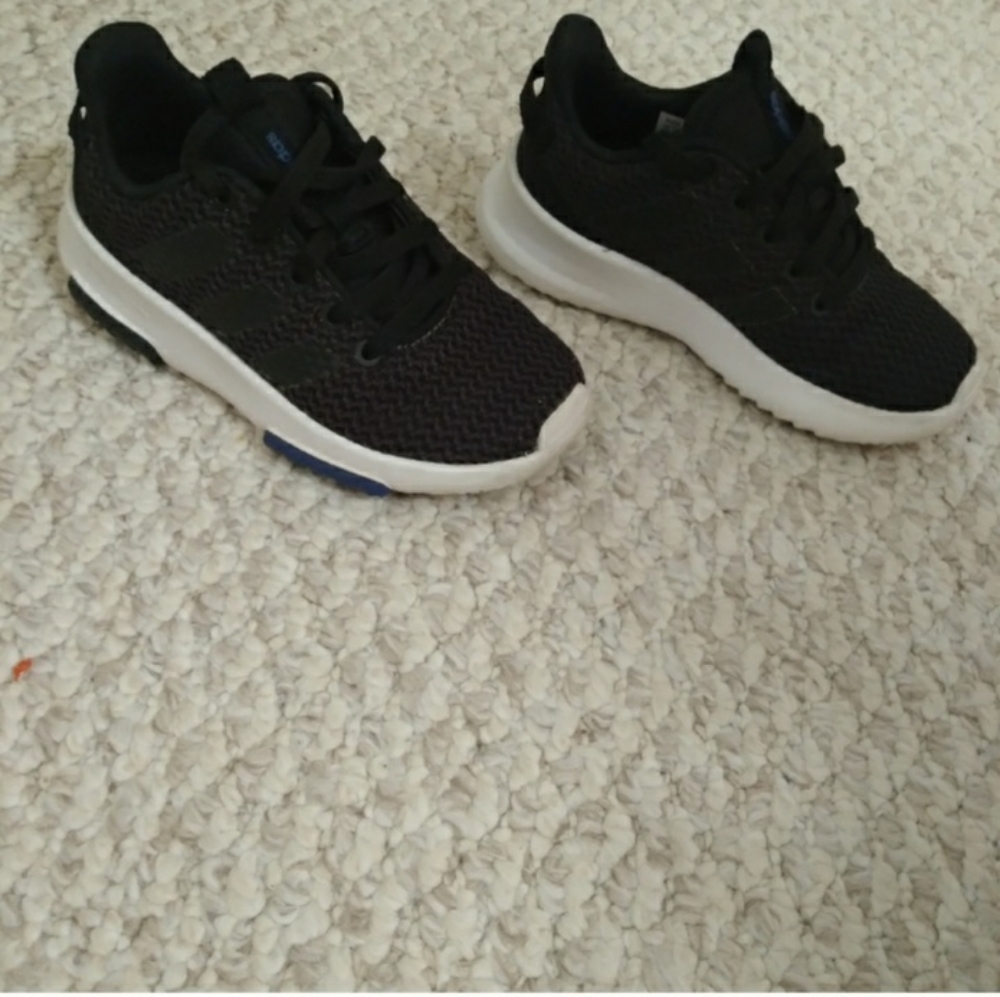 Boys Adidas shoes size 11